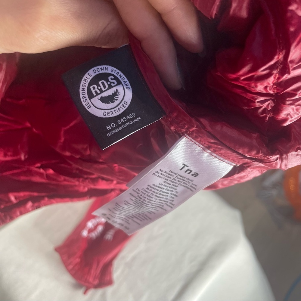 TNA Red Packable Jacket - Picture 4 of 6